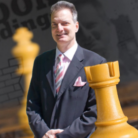▷ Rooks chess piece: The strong piece for endings, the 3 phase of the game.