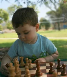 Learn to Play Chess — At What Age is It Better to Start?