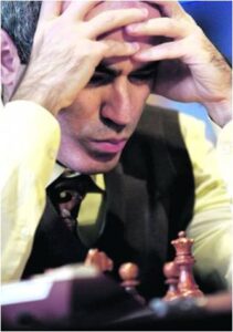 When Grandmasters Blunder. A statistical analysis of chess.